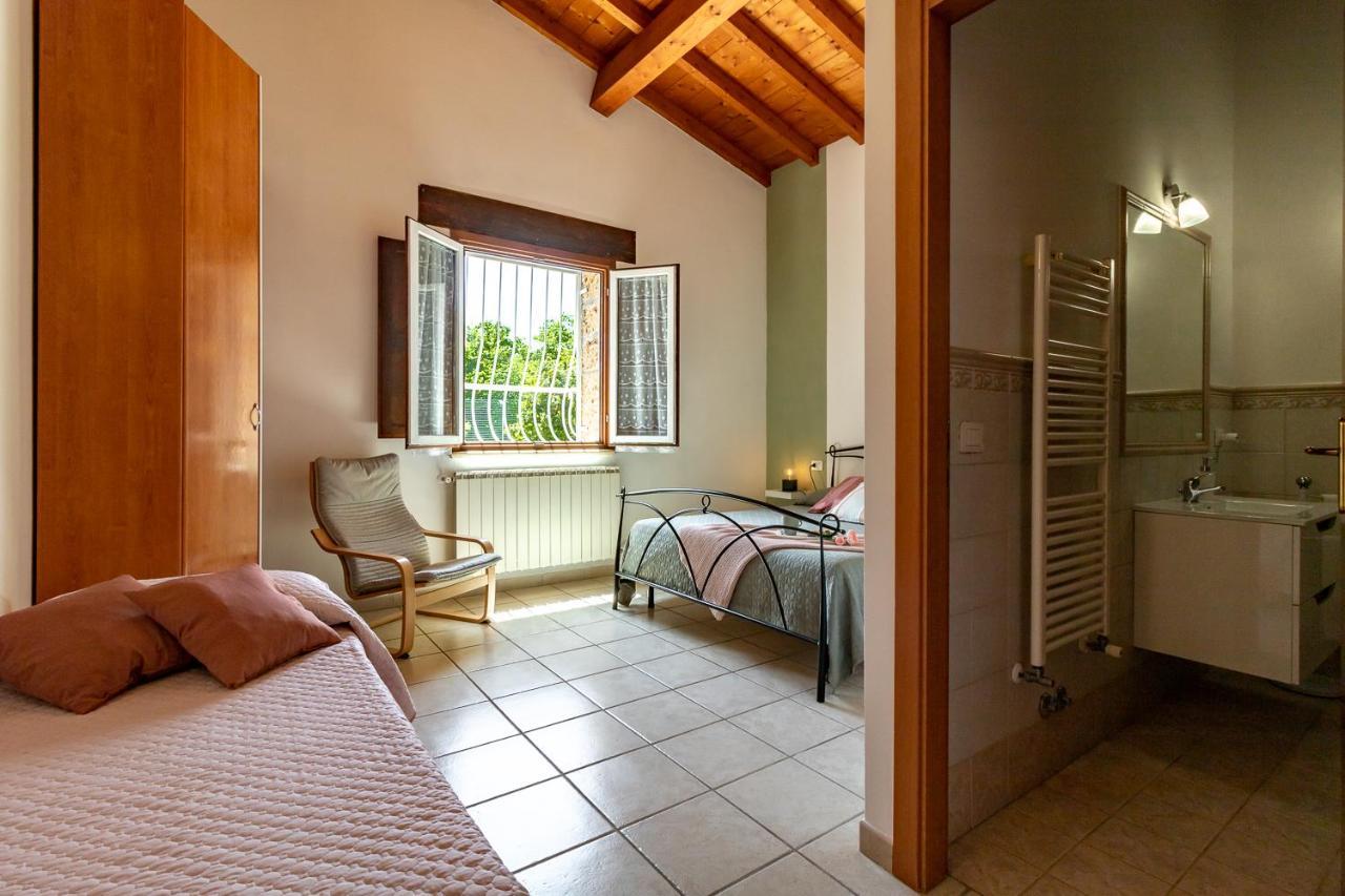 Villa Vacanze La Quercia Carbognano 外观 照片